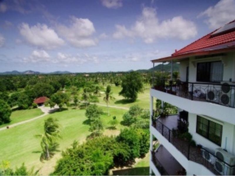 Seastar Properties Rayong Esterno foto